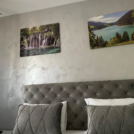 Jana Vukadin Iv Appartement *